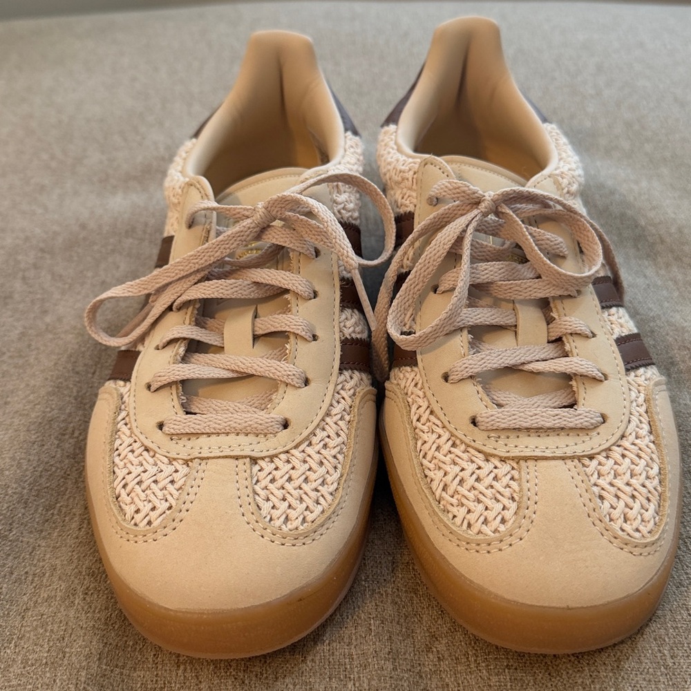 Adidas Gazelle Indoor Crochet Sneakers in Sand Strata/Premium Brown Size 7 New! - Picture 5 of 7